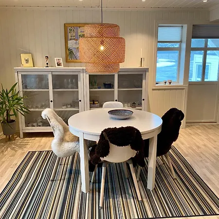 Helt Hus Med Høy Standard Og Sentral Beliggenhet * Kabelvåg